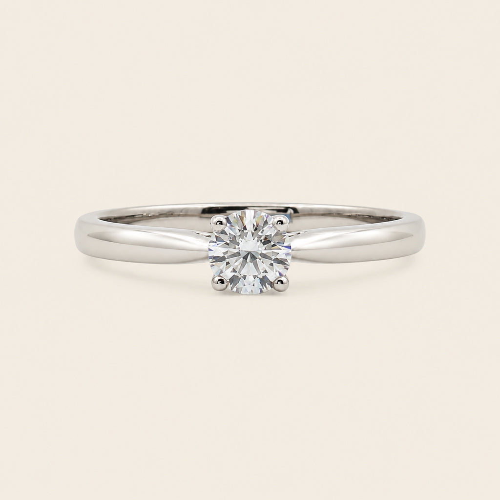 Anillo Solitario de Compromiso de Oro Blanco 14k con Diamante de Laboratorio