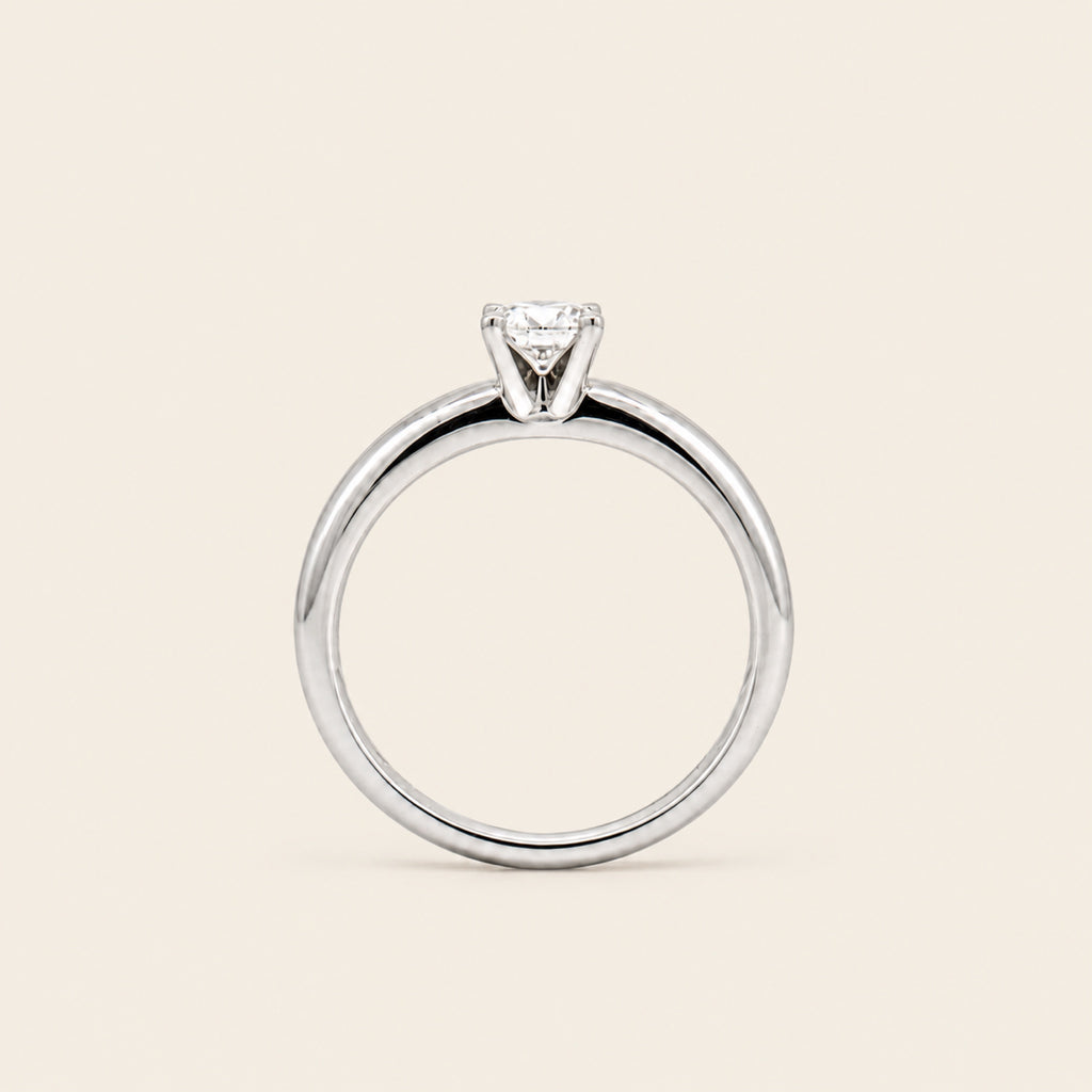 Anillo Solitario de Compromiso de Oro Blanco 14k con Diamante de Laboratorio