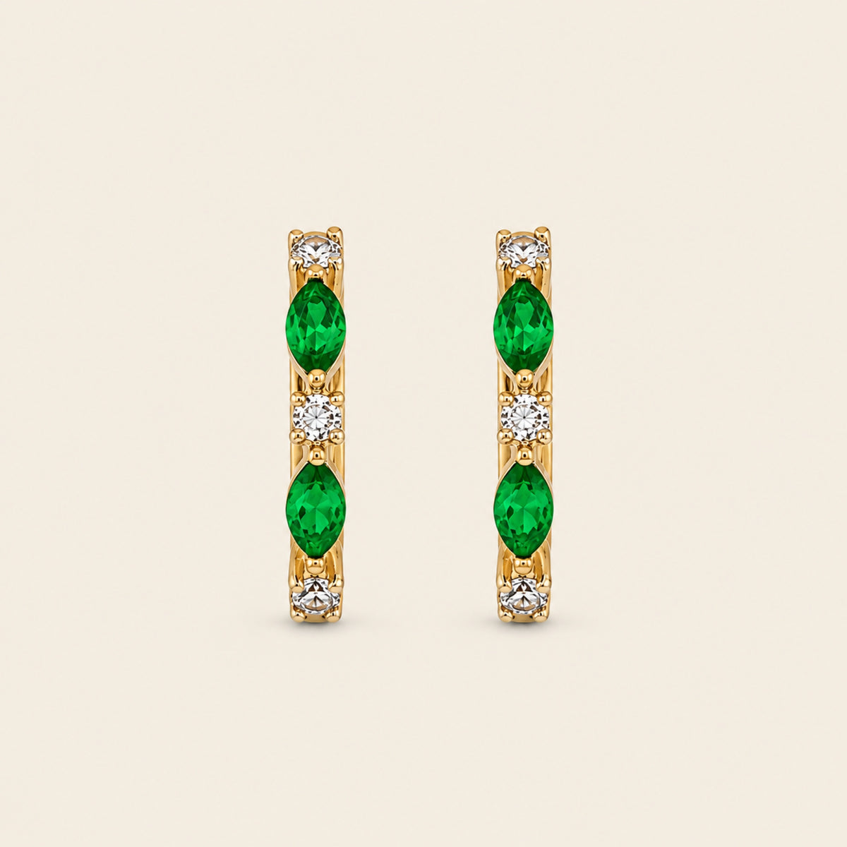 Antonia – Arracadas de Oro Amarillo 14k con Esmeralda y Diamante