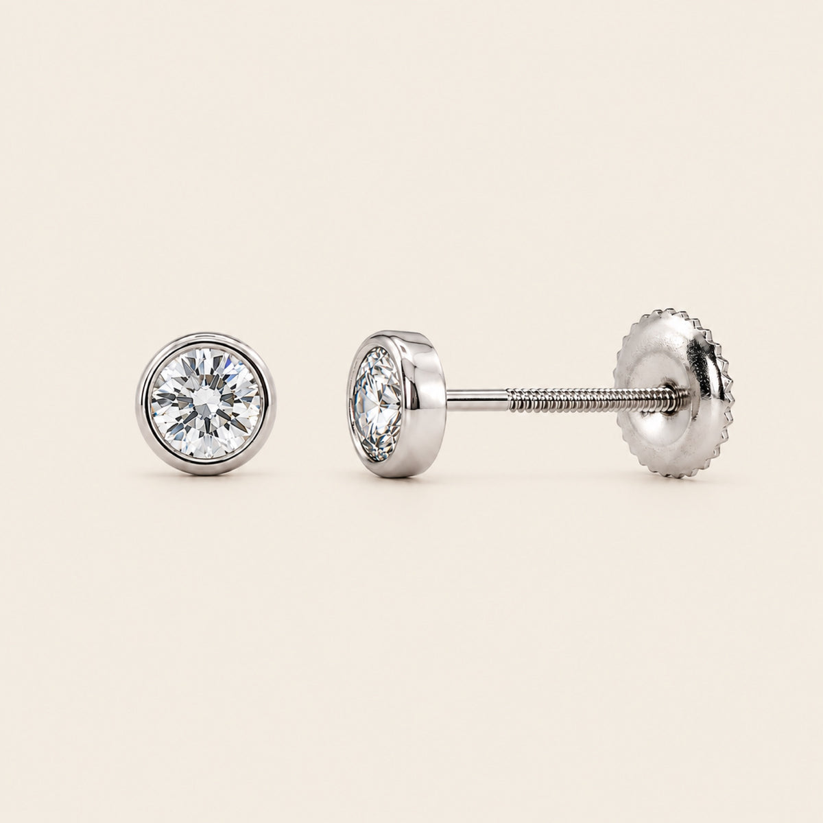 Mi Primer Diamante – Broqueles de Oro Blanco 14k con Diamante Solitario Clásico