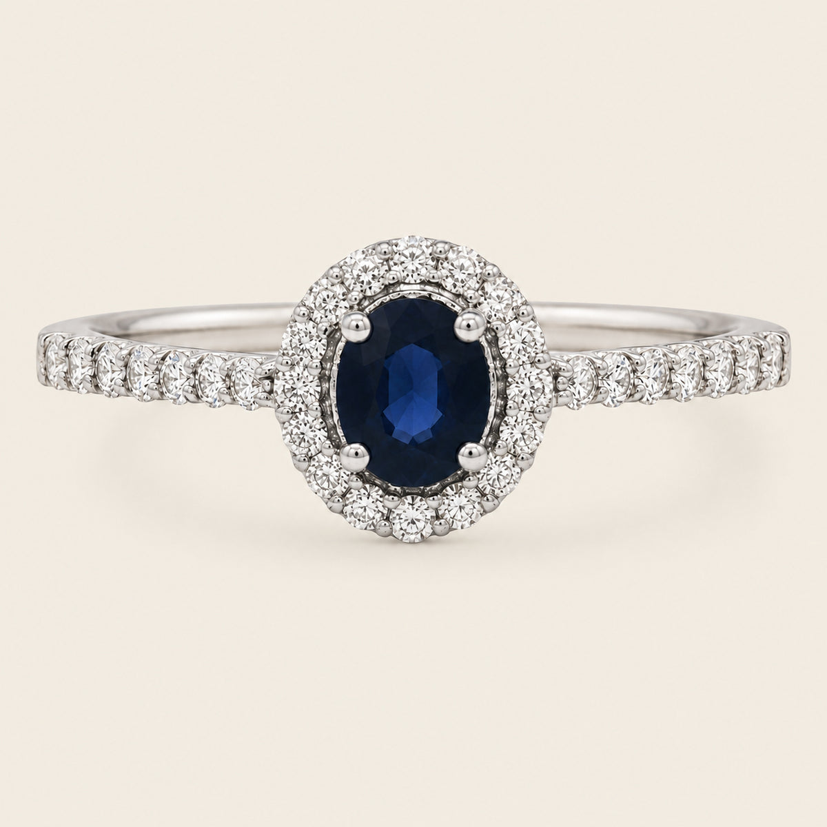 Elena – Anillo Halo de Oro Blanco 14k con Zafiro Ovalado