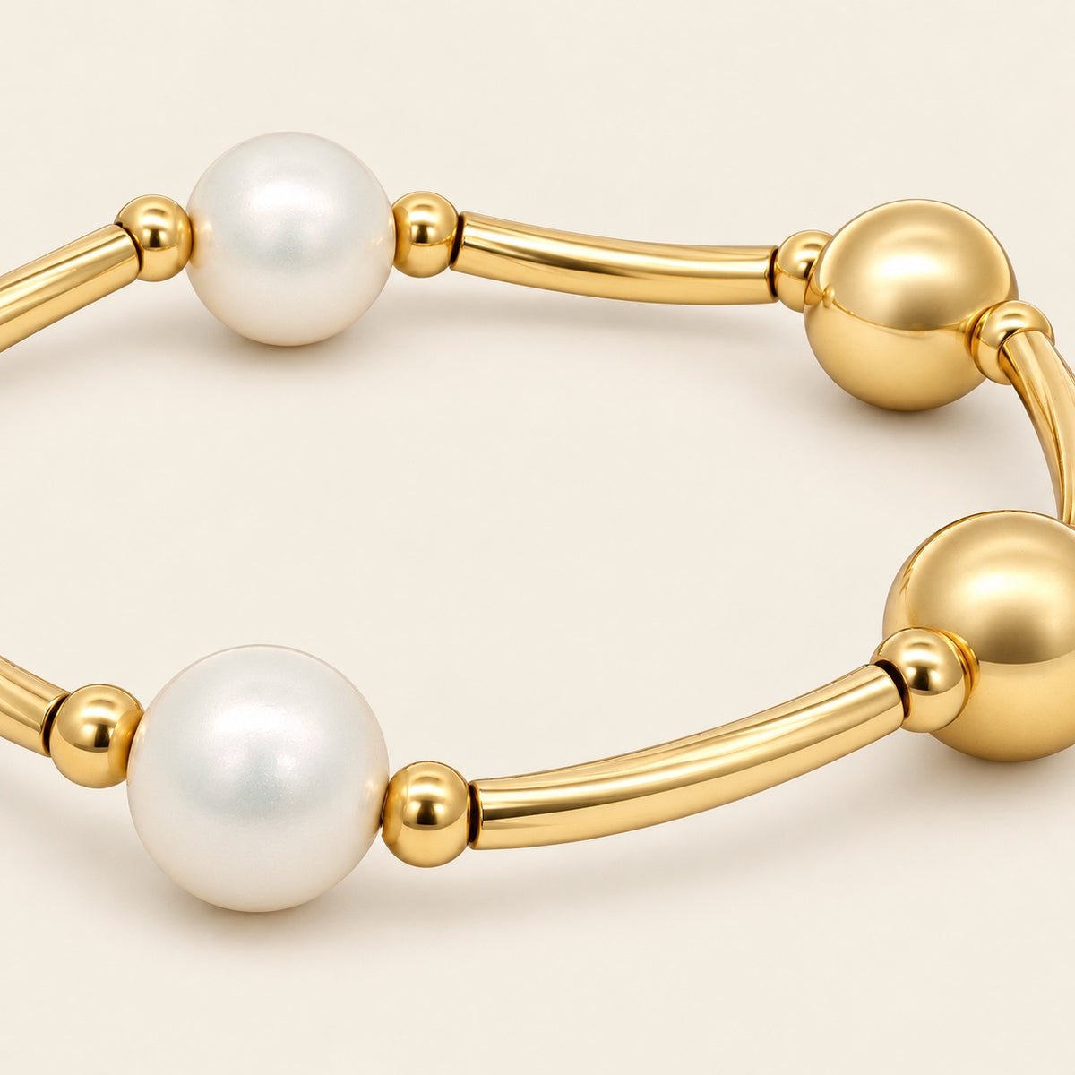 Brazalete de Oro Laminado con Perlas y Esferas