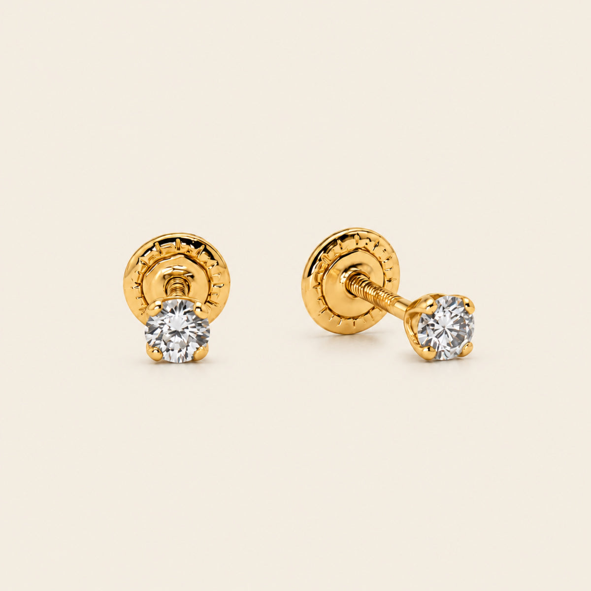 Mi Primer Diamante – Broqueles de Oro Amarillo 14k con Diamante en Garras