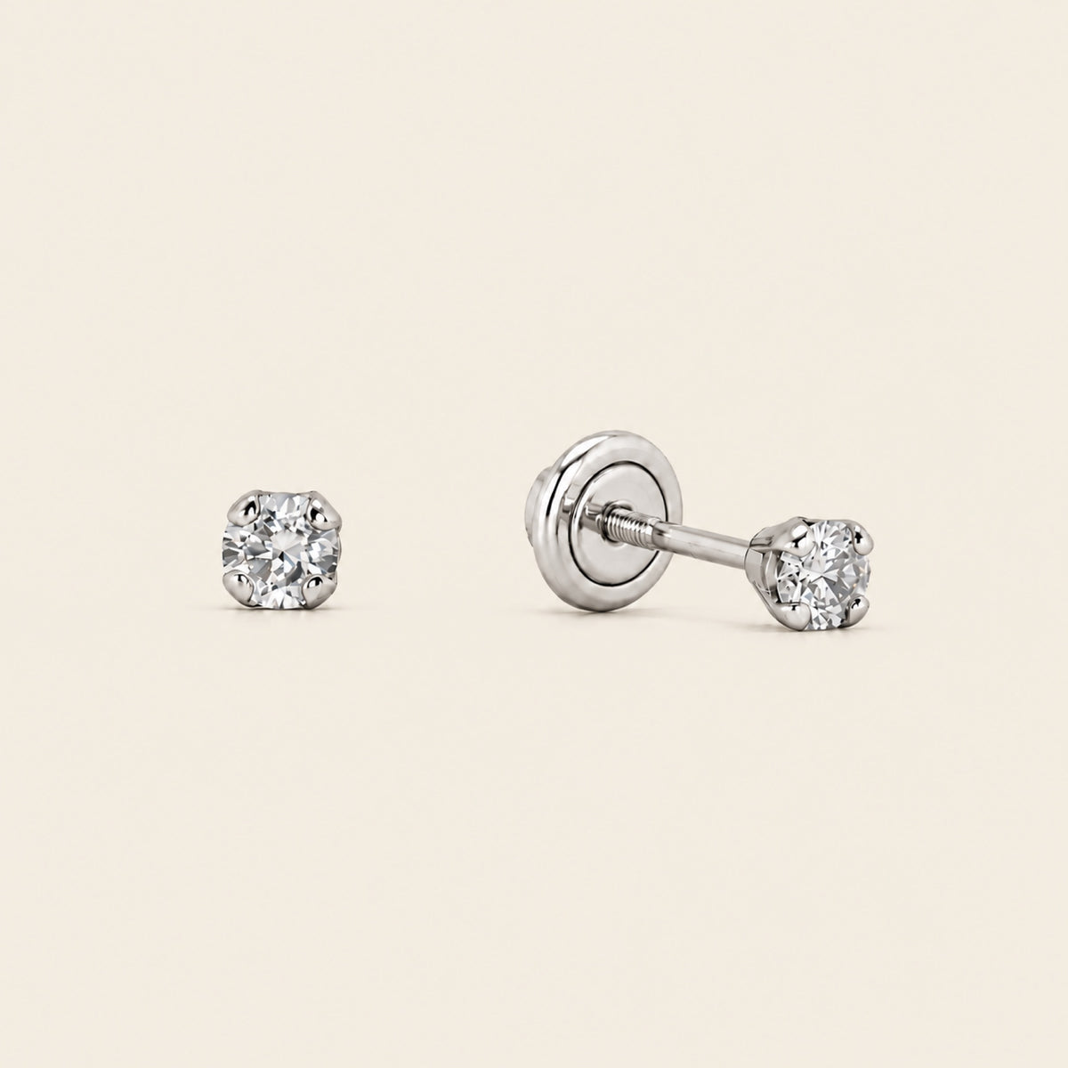 Mi Primer Diamante – Broqueles de Oro Blanco 14k con Diamante en Garras