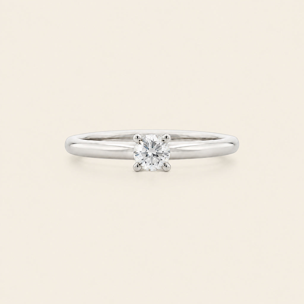 Anillo Solitario de Compromiso de Oro Blanco 14k con Diamante de Laboratorio