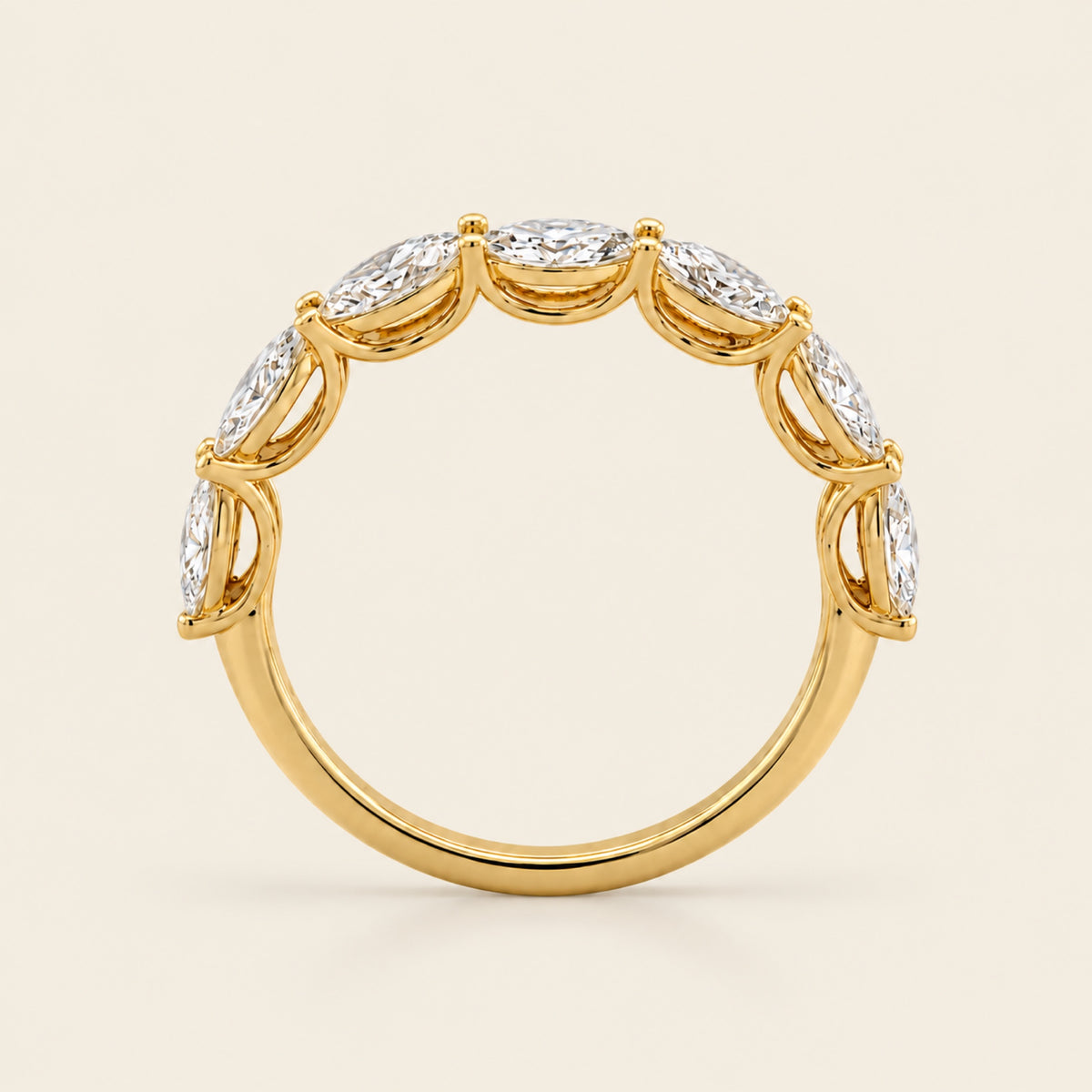 Alianza / Churumbela de Oro 14k con Diamante Ovalado de Laboratorio