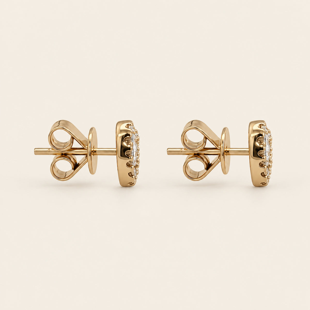 Broqueles Corazón de Oro Amarillo 14k con Piedra y Halo de Diamantes