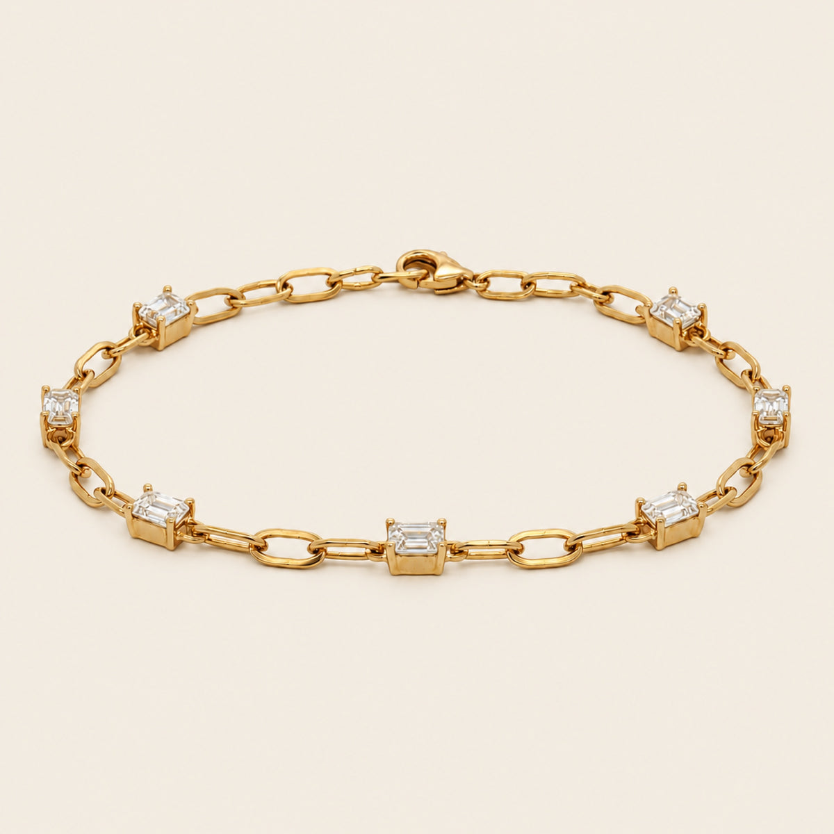 Pulsera de Oro Amarillo 14k con Diamantes de Laboratorio en Cadena Paperclip