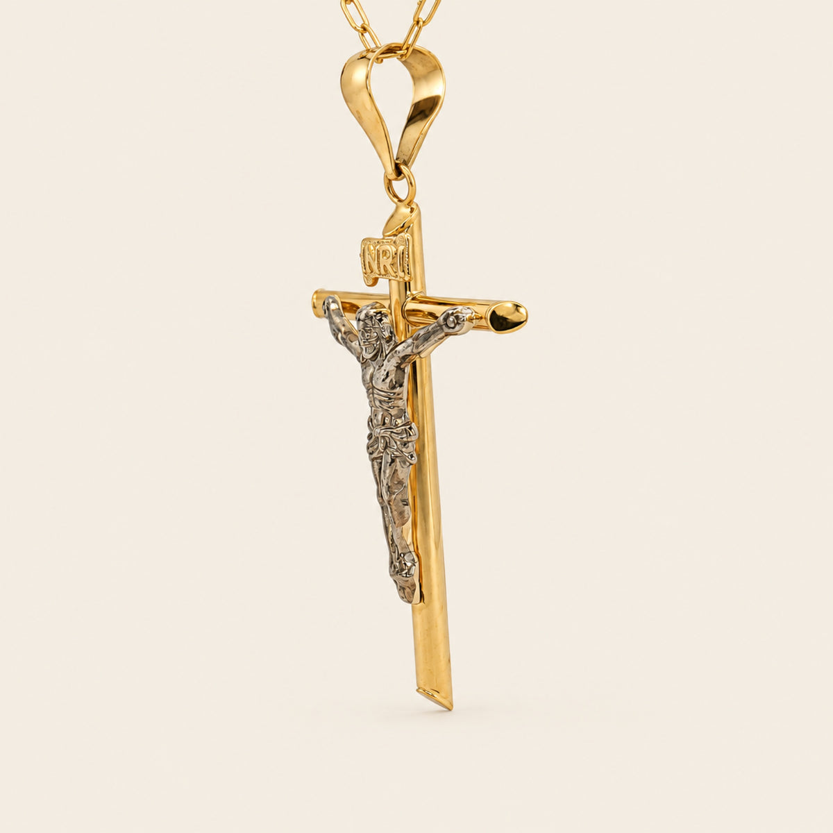 Dije de Crucifijo de Oro Amarillo 10k con Cristo en Oro Blanco