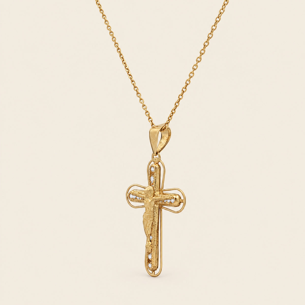 Dije de Cruz Calada de Oro Amarillo 10k con Cristo