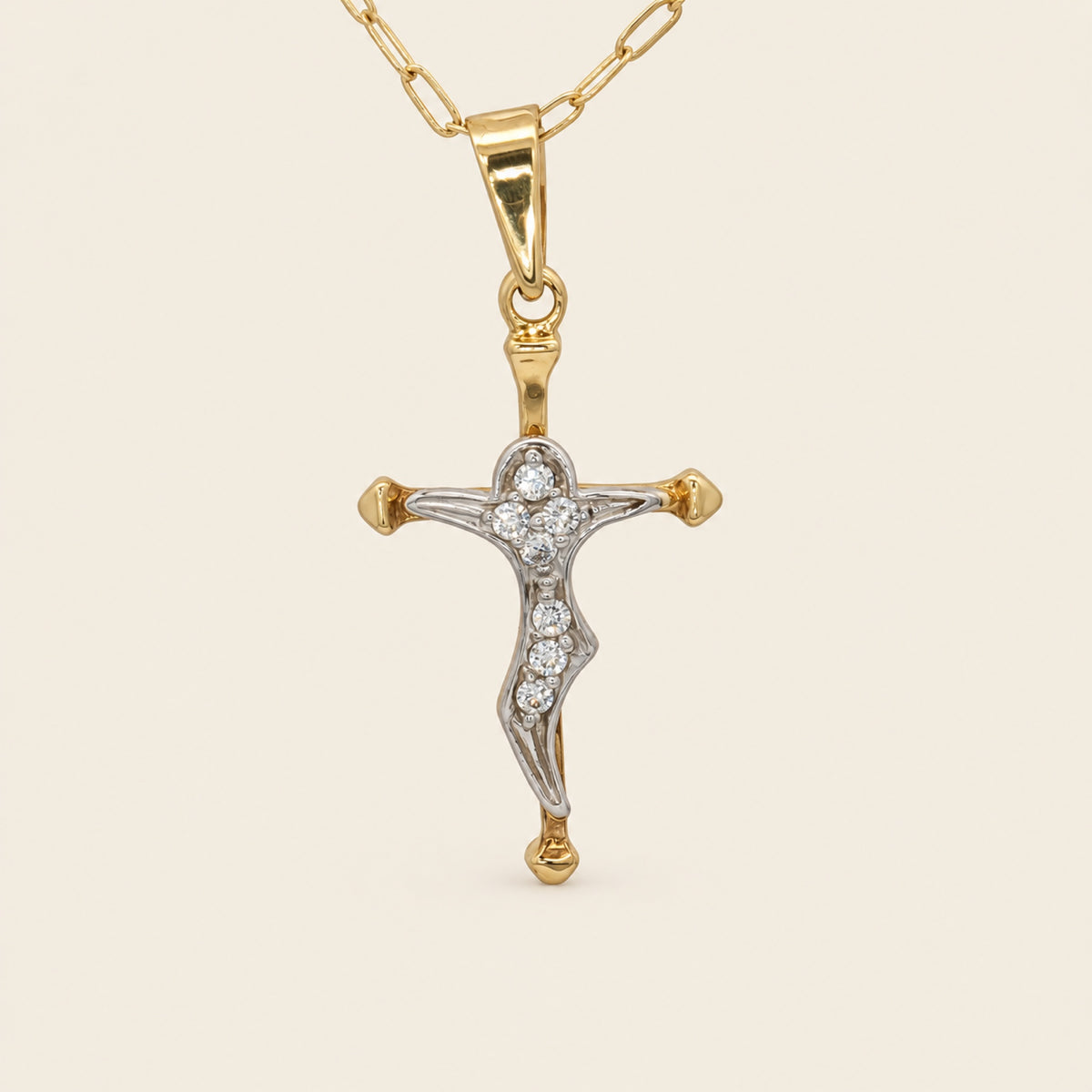 Dije de Crucifijo de Oro Amarillo 10k con Cristo en Oro Blanco y Circonias