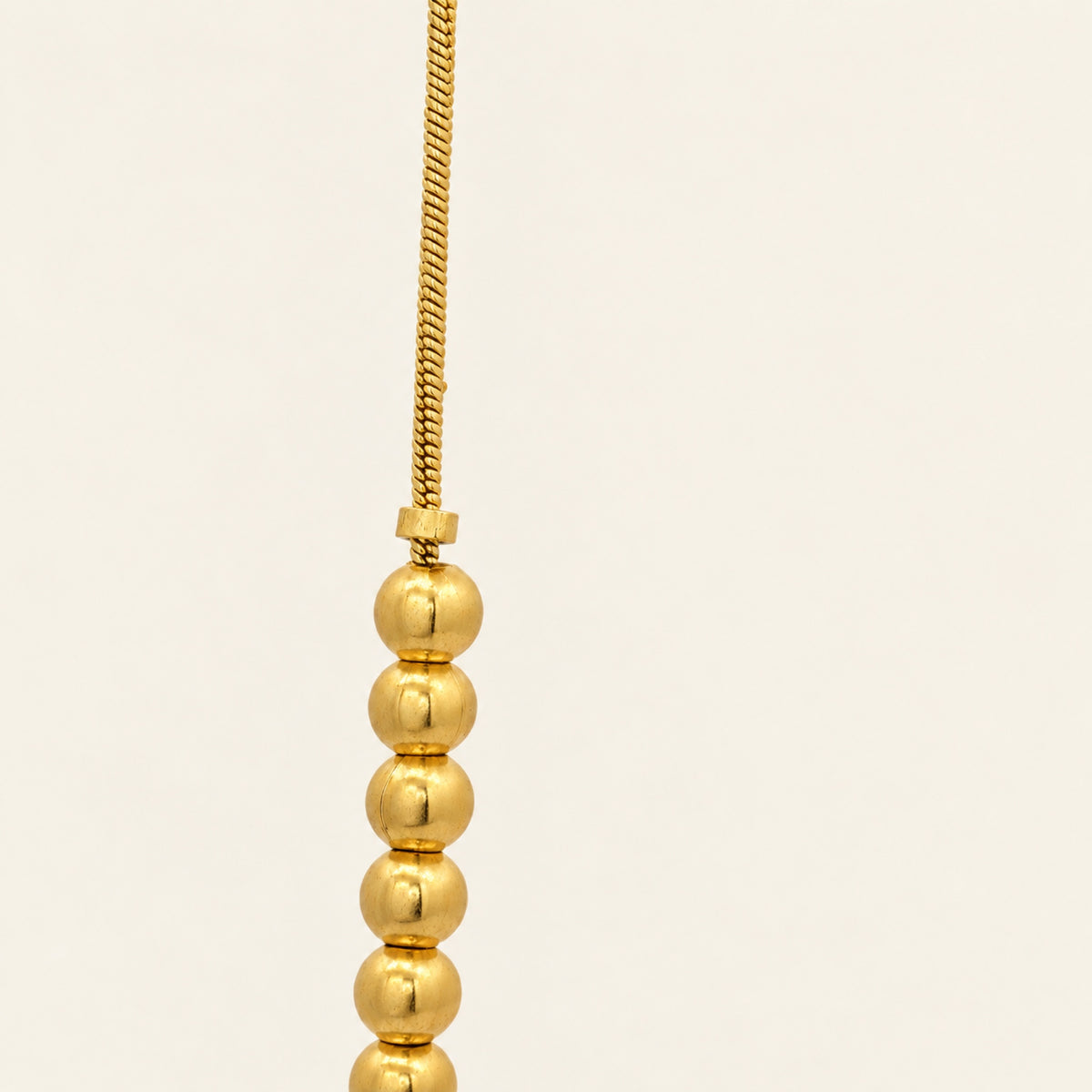 Collar de Oro Laminado con Esferas