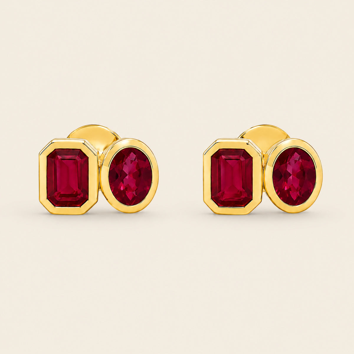 Broqueles de Oro Amarillo 14k con Rubíes en Bisel
