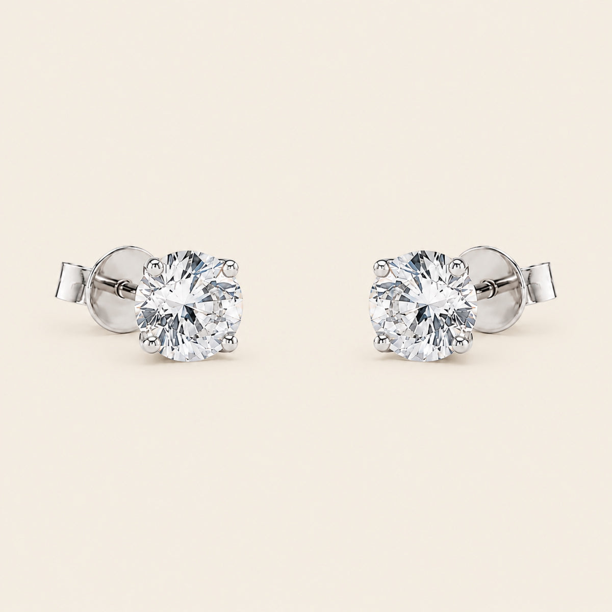 Broqueles Solitario de Oro Blanco 14k con Diamante de Laboratorio