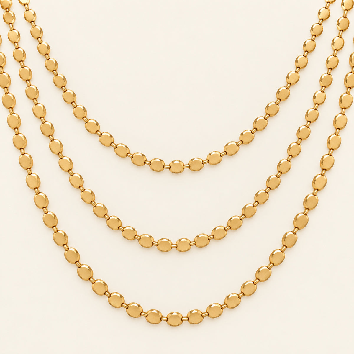 Collar Triple de Oro Laminado con Bolitas Planas