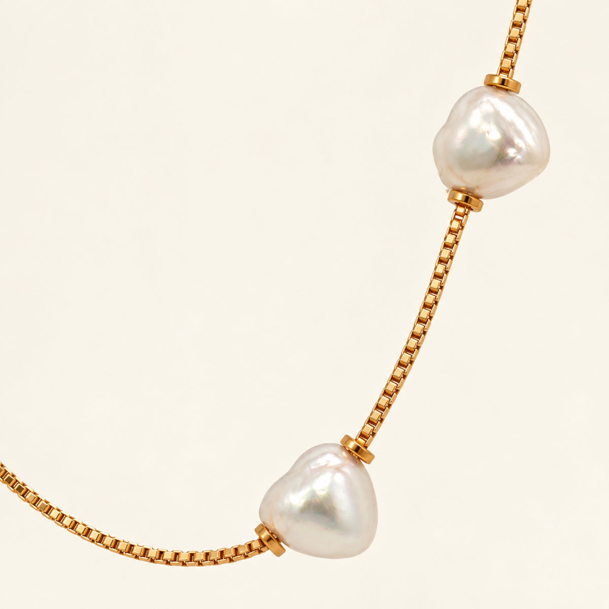 Gargantilla de Oro Laminado con Perlas Barrocas