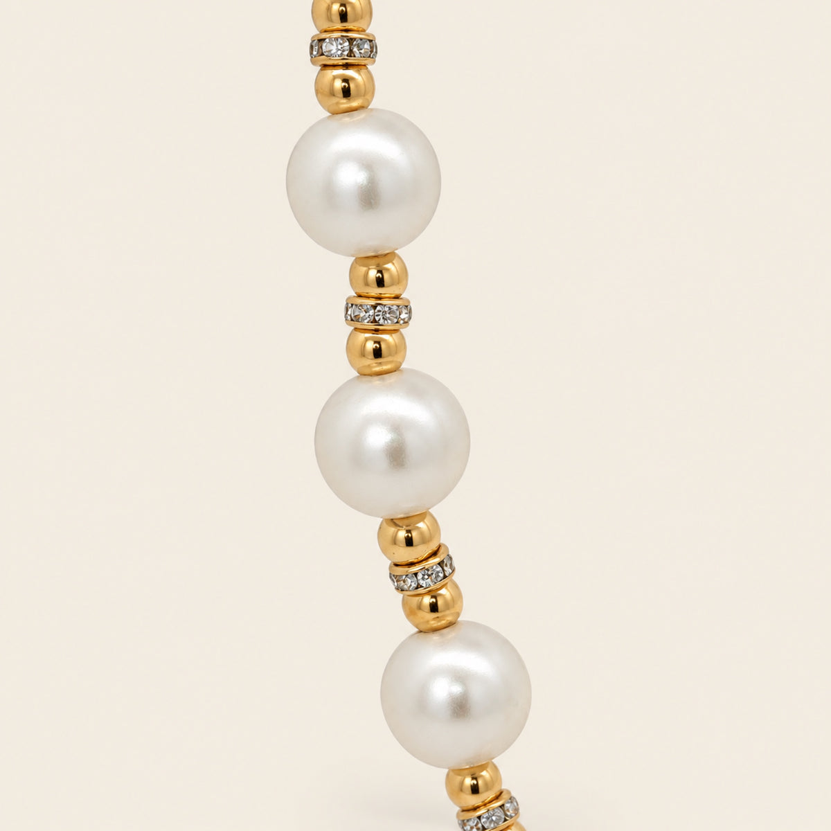 Collar de Oro Laminado con Perlas Shell y Cuentas con Circonias