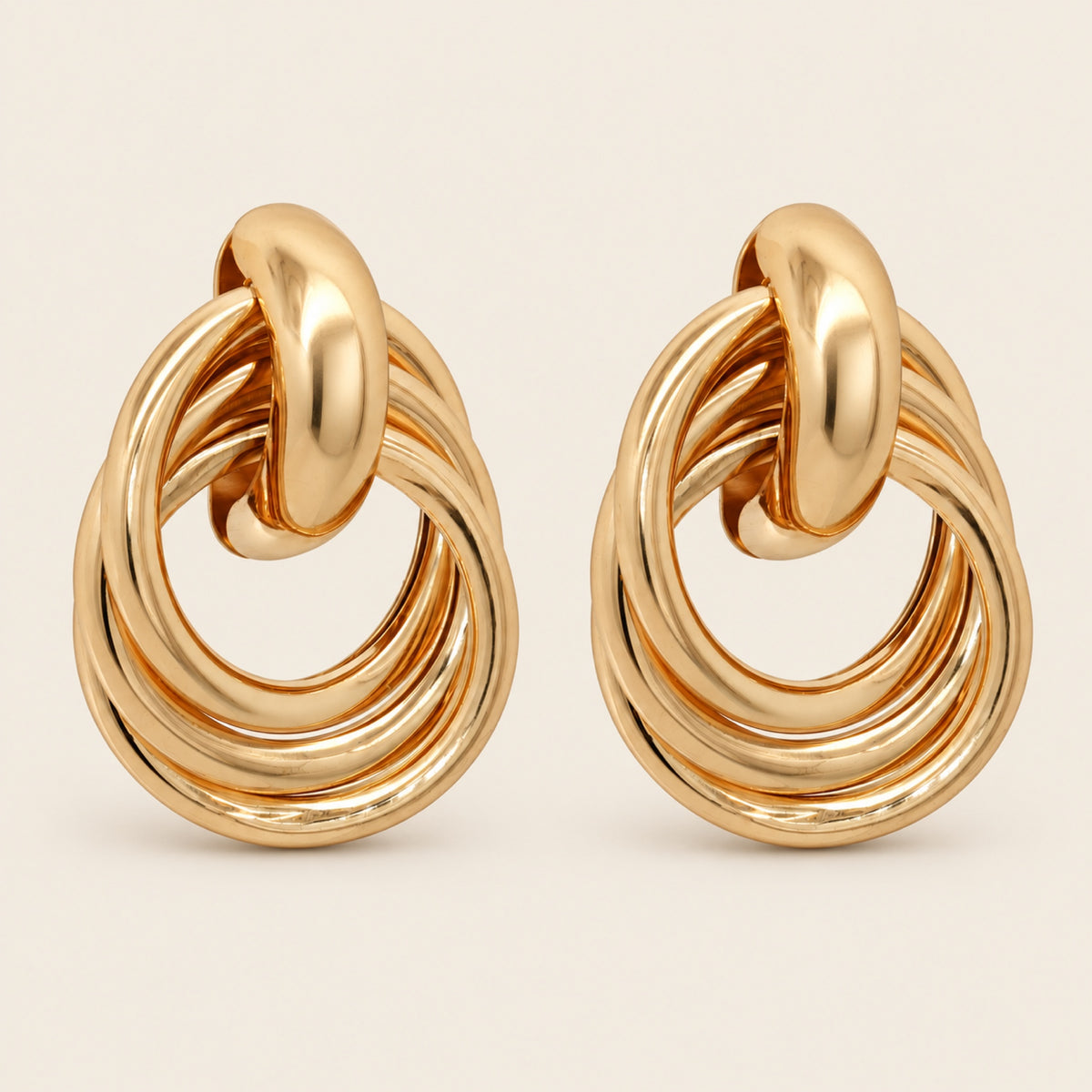 Aretes de Oro Laminado con Aros Entrelazados
