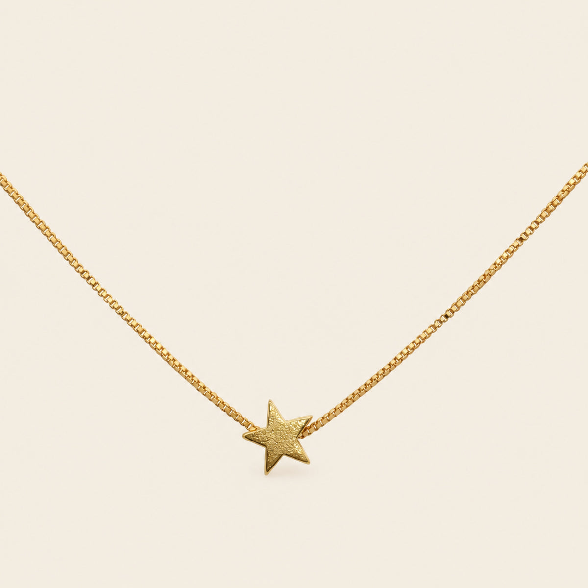 Gargantilla de Oro Laminado con Dije de Estrella