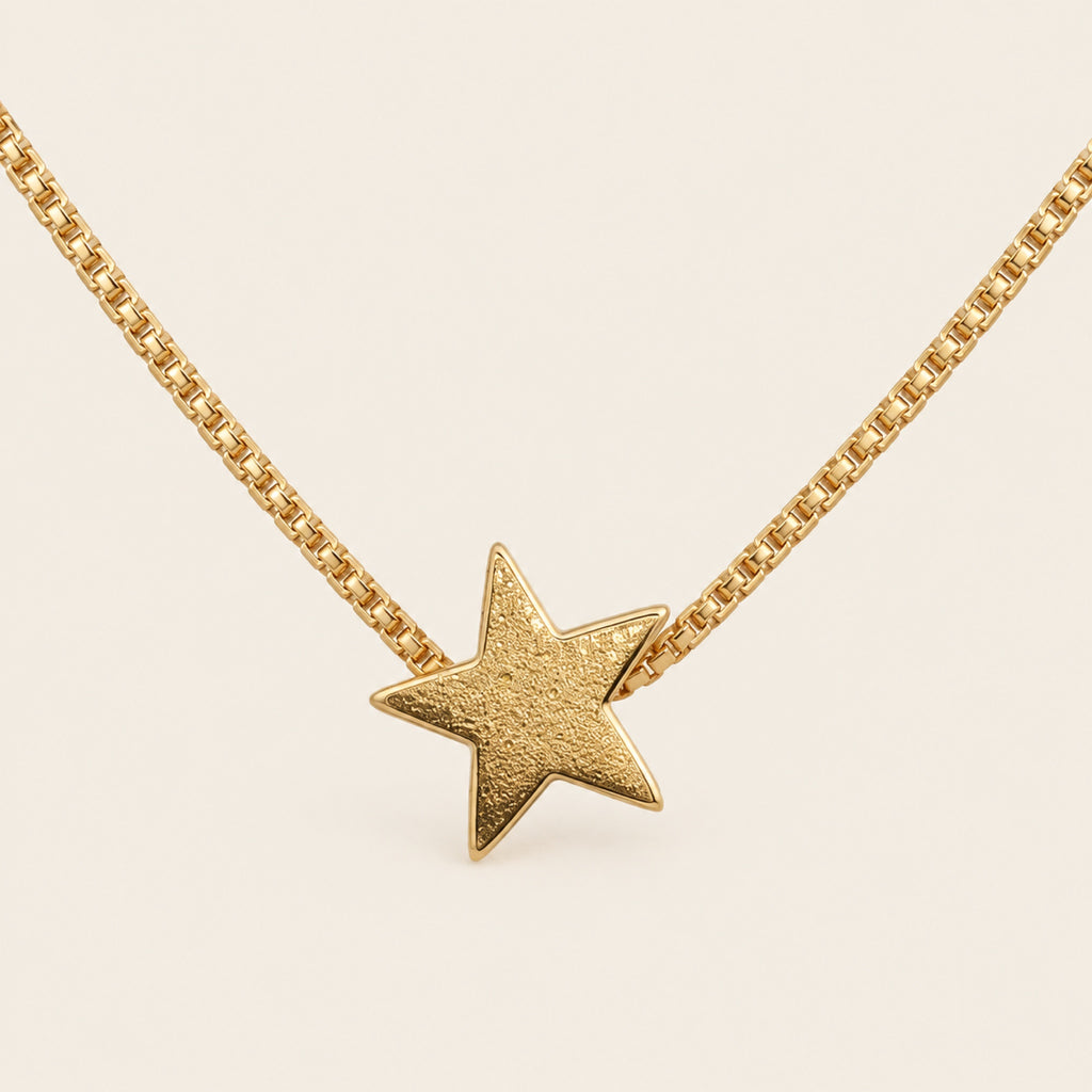 Gargantilla de Oro Laminado con Dije de Estrella