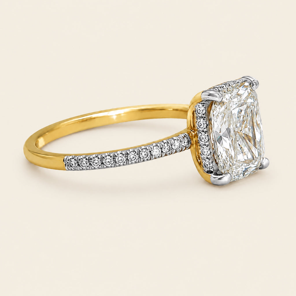 Anillo de Compromiso de Oro Amarillo 14k con Diamante Radiante de Laboratorio