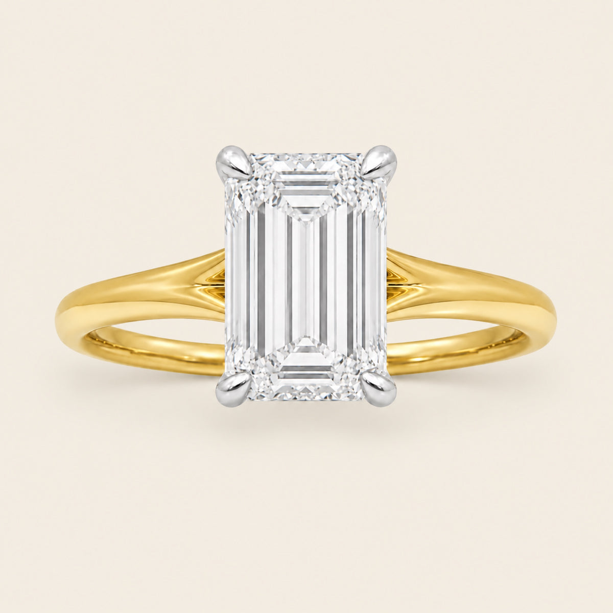 Anillo de Compromiso de Oro Amarillo 14k con Diamante Esmeralda de Laboratorio