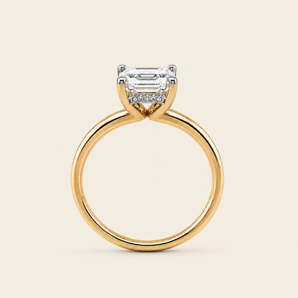 Anillo de Compromiso de Oro Amarillo 14k con Diamante Esmeralda de Laboratorio