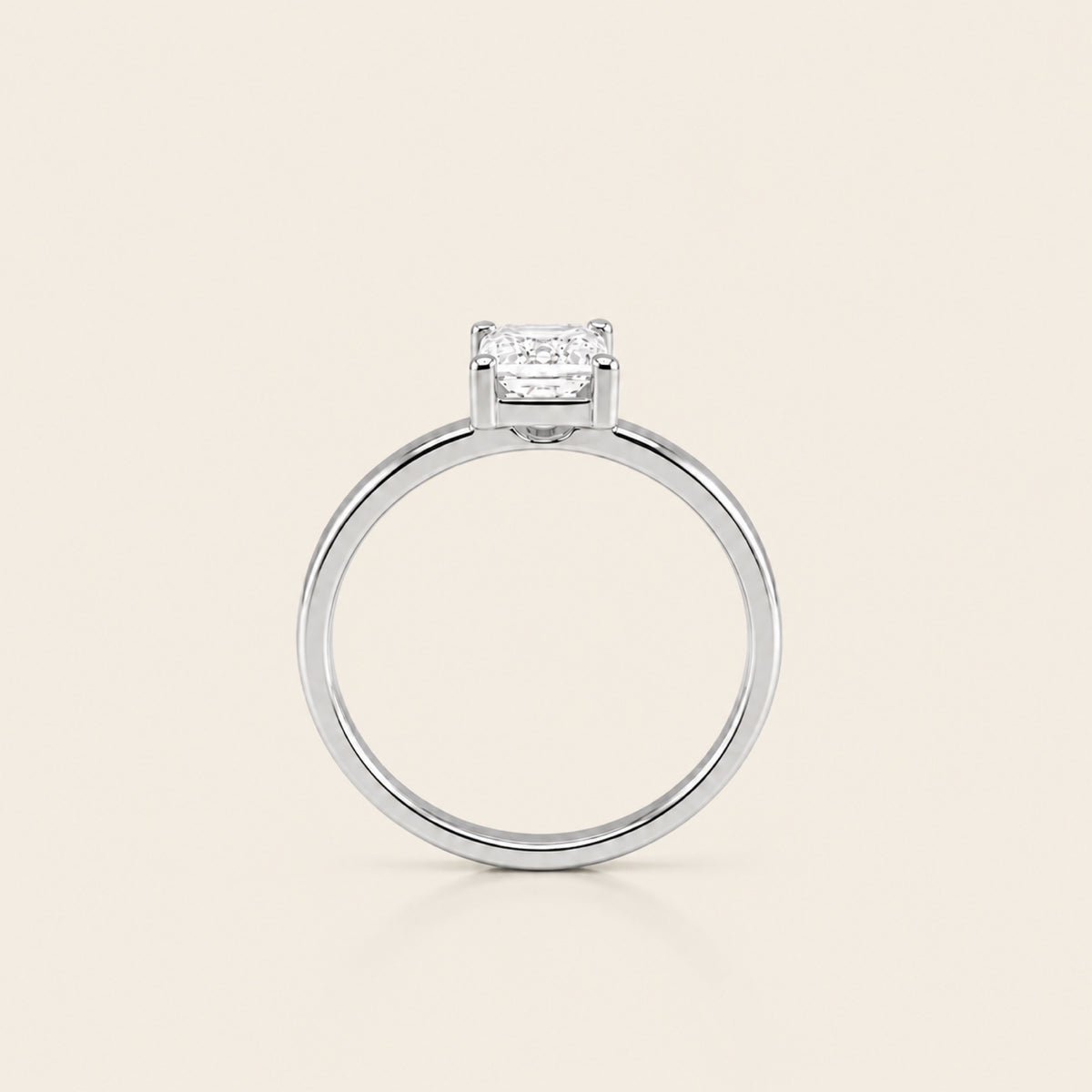Anillo Solitario de Compromiso de Oro Blanco 14k con Diamante Esmeralda de Laboratorio
