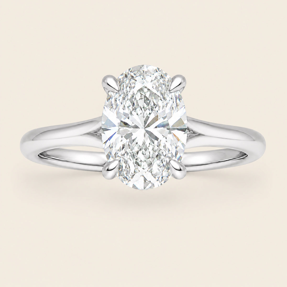 Anillo Solitario de Compromiso de Oro Blanco 14k con Diamante Ovalado de Laboratorio