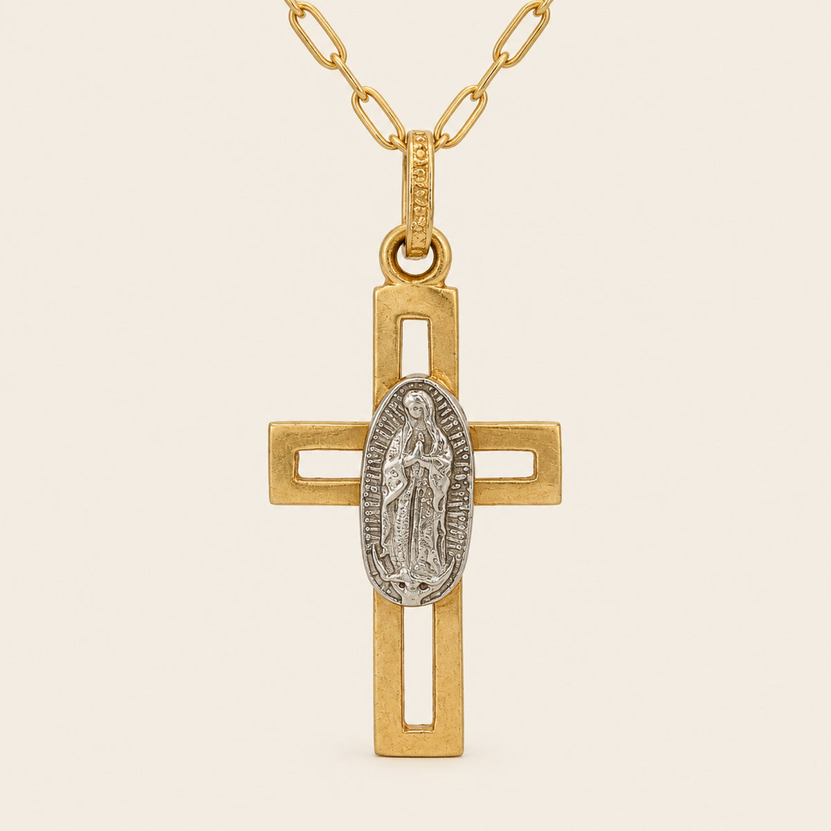 Dije de Cruz Calada de Oro Amarillo 10k con Virgen de Guadalupe en Oro Blanco