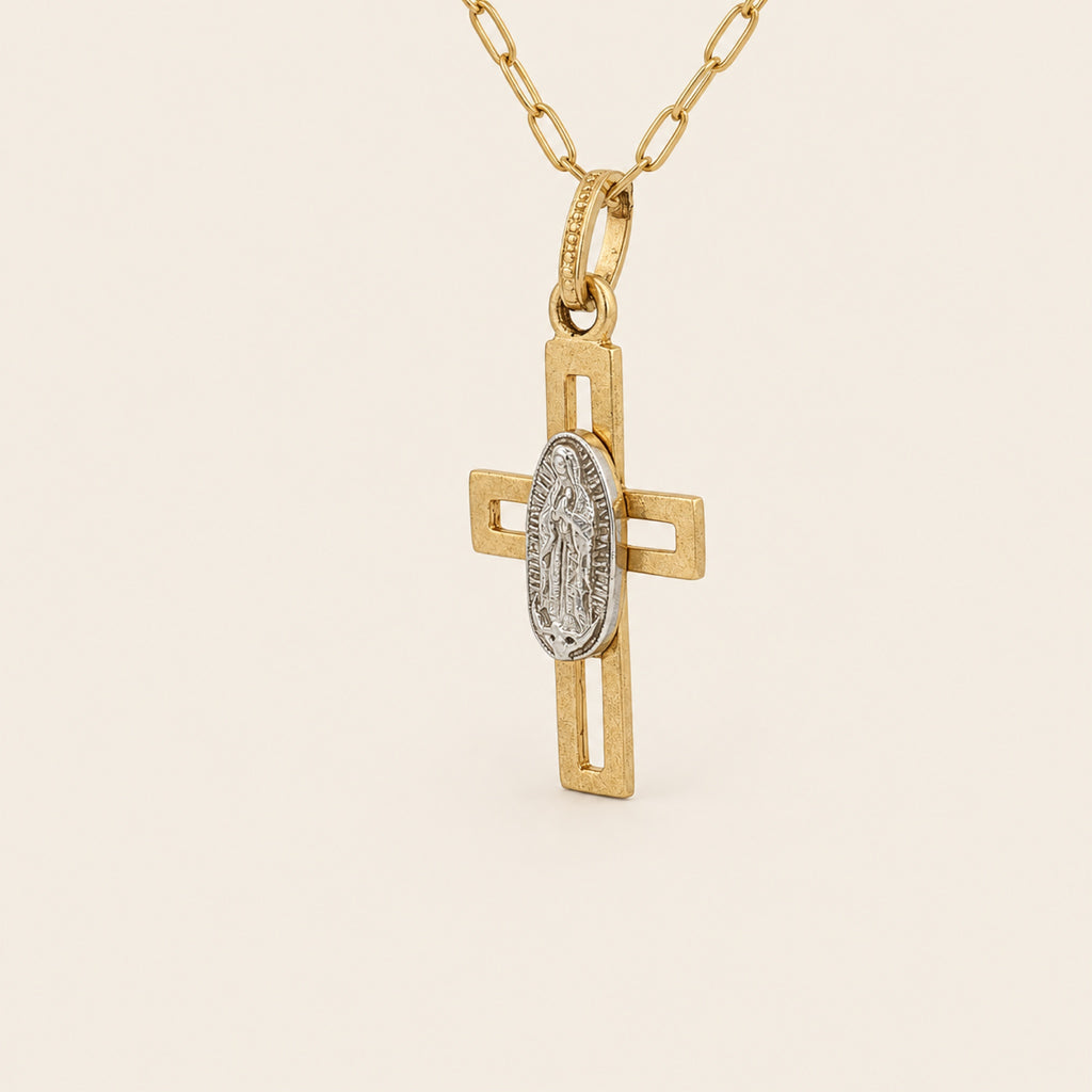 Dije de Cruz Calada de Oro Amarillo 10k con Virgen de Guadalupe en Oro Blanco