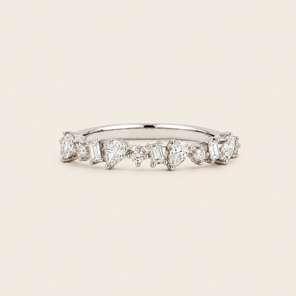 Alianza / Churumbela de Oro Blanco 14k con Diamantes de Laboratorio de Cortes Mixtos