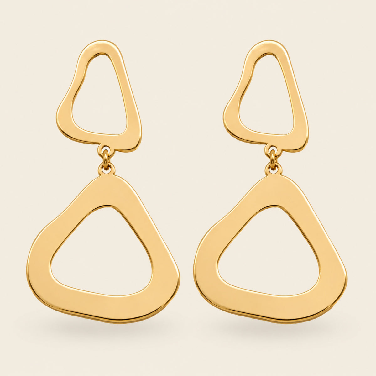 Aretes Largos de Oro Laminado con Doble Triángulo