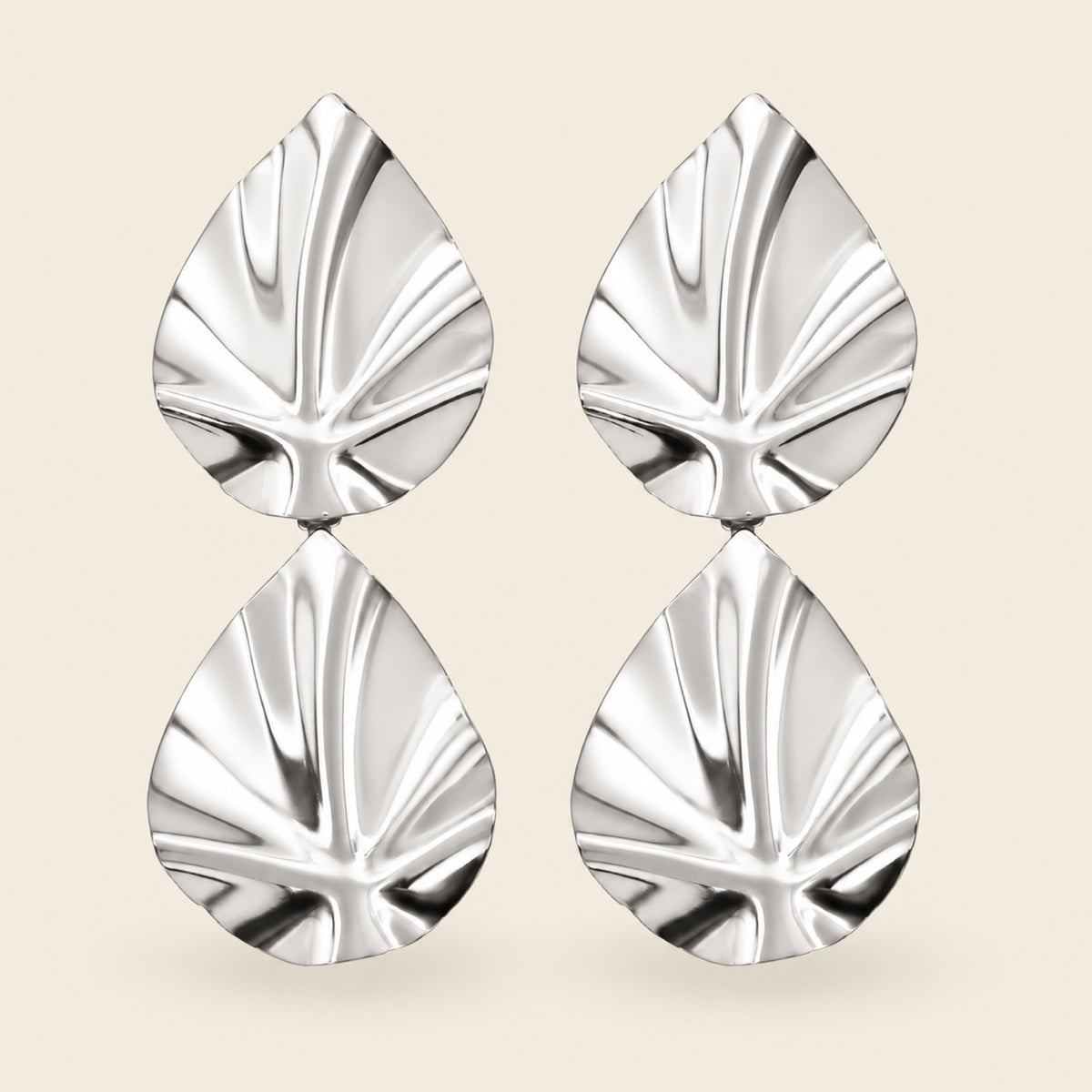 Aretes Largos de Oro Laminado Plateado con Doble Hoja