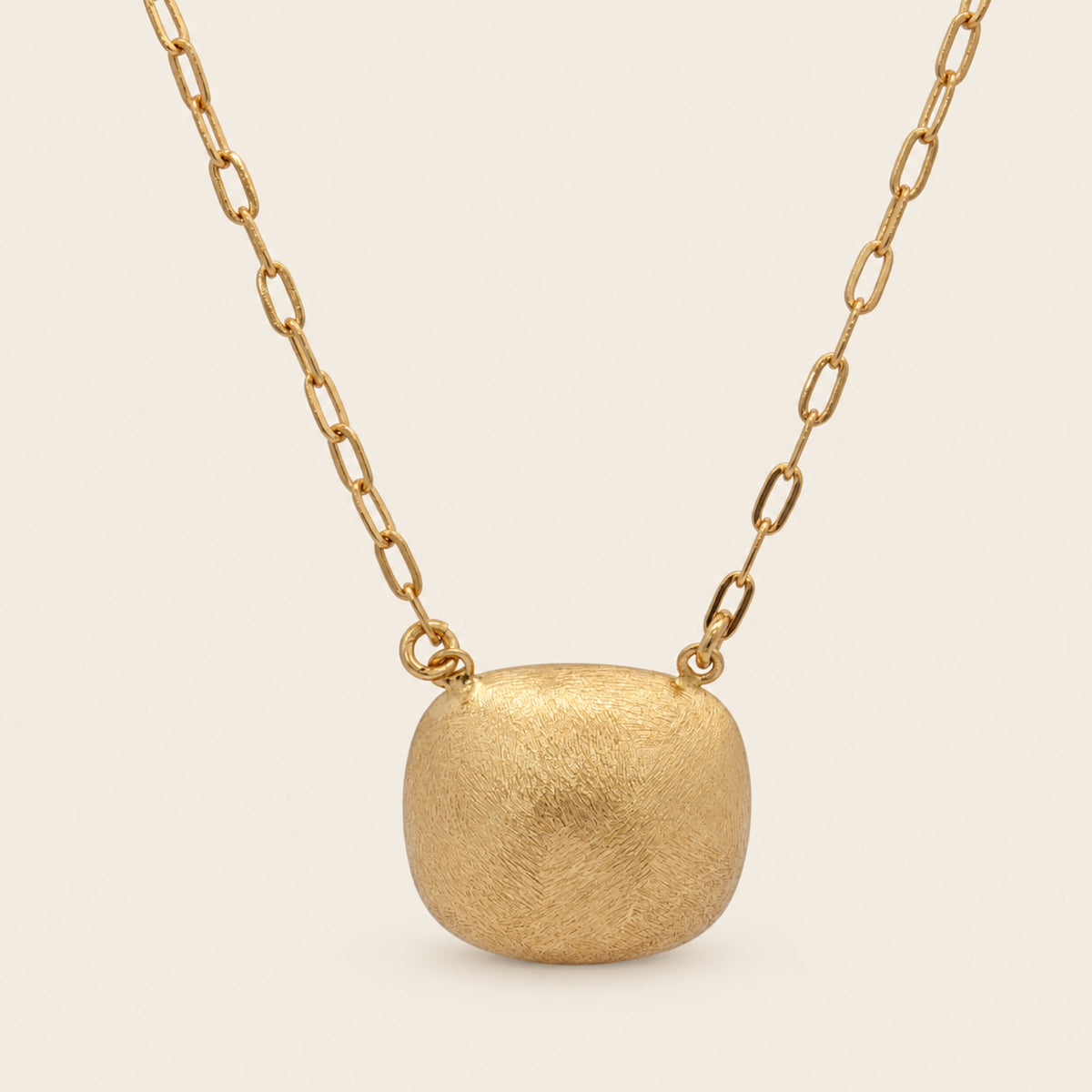 Collar de Oro Laminado con Dije Cojín Texturizado
