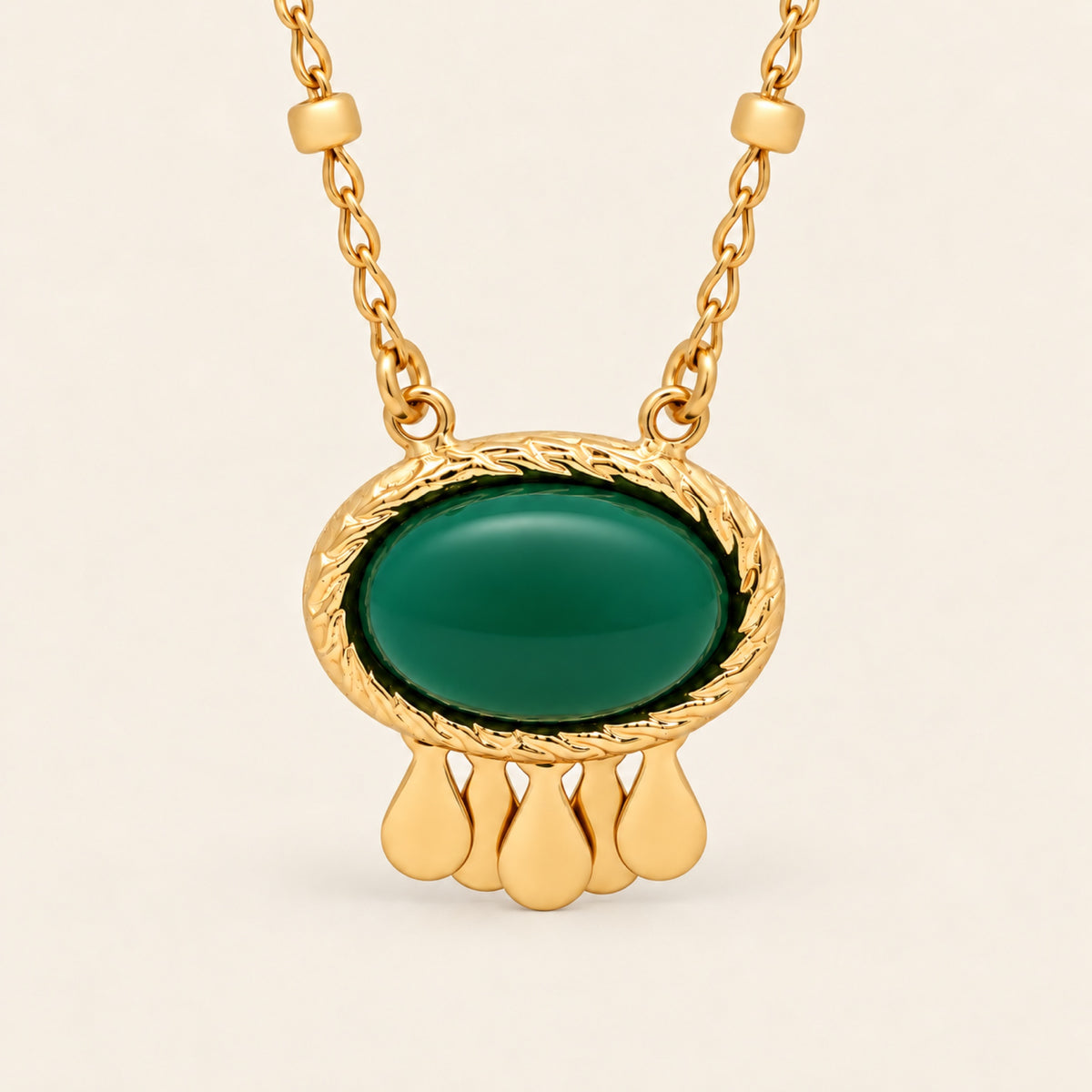 Collar de Oro Laminado con Piedra de Resina y Gotas
