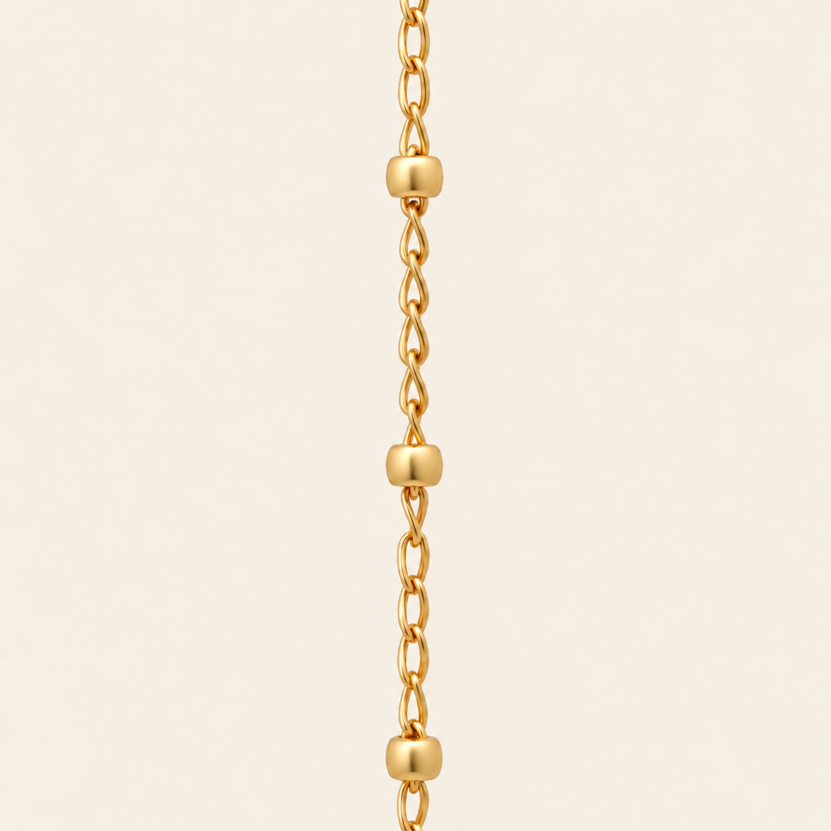 Collar de Oro Laminado con Piedra de Resina y Gotas