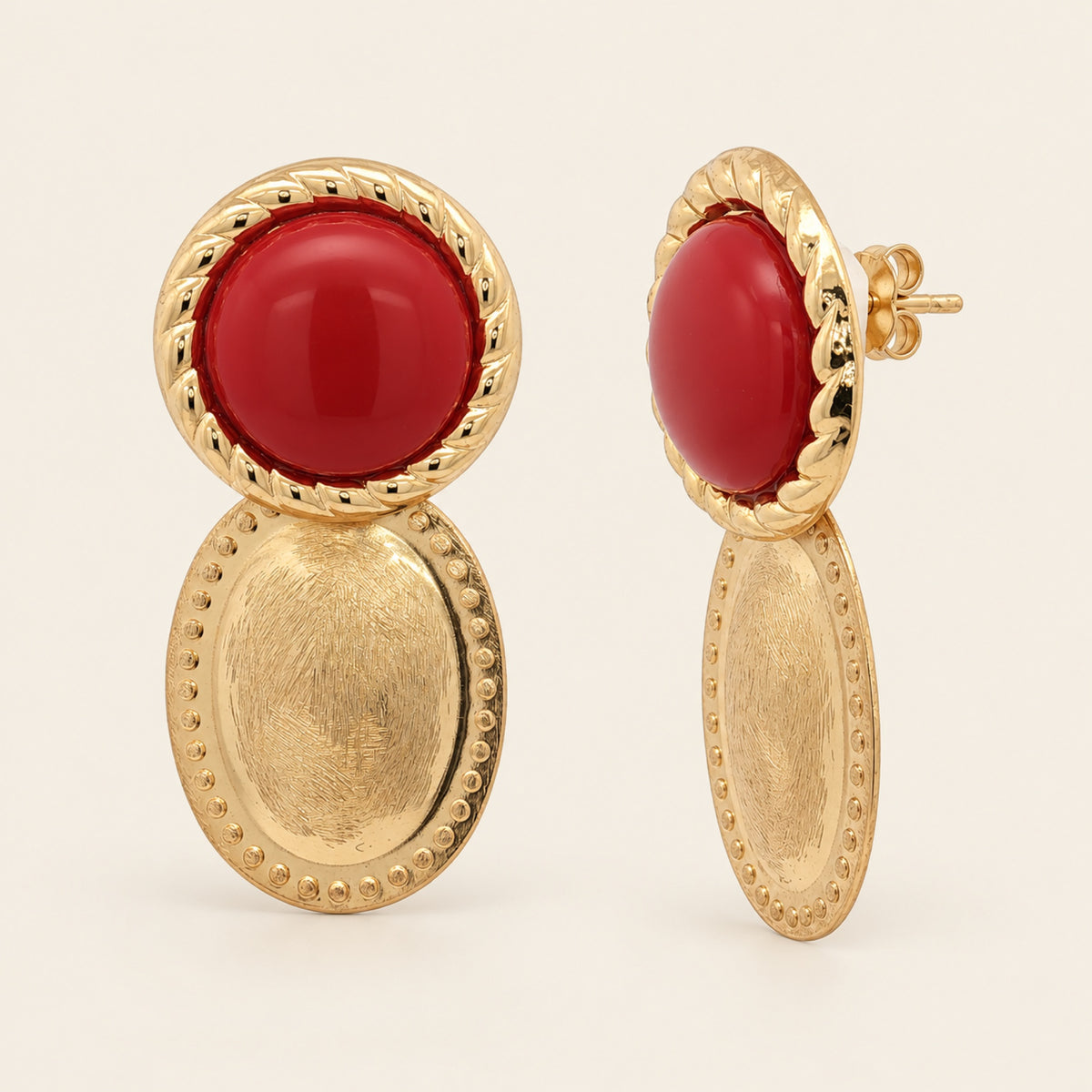 Aretes de Oro Laminado con Piedra de Resina y Óvalo Texturizado