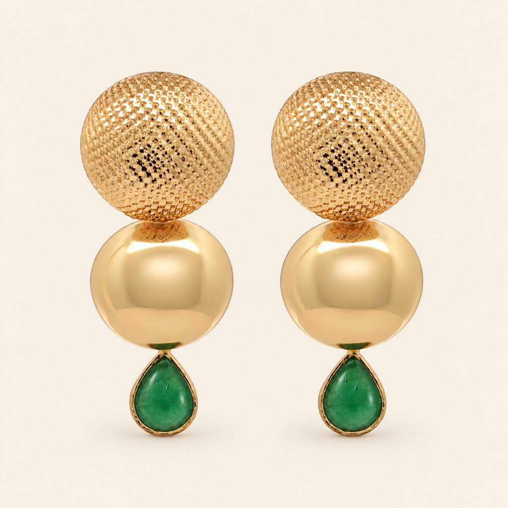 Aretes Largos de Oro Laminado con Esfera y Gota Verde