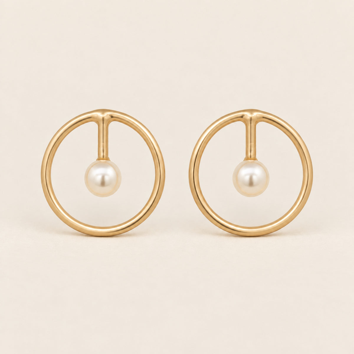 Aretes de Aro Circular de Oro Laminado con Perla Shell