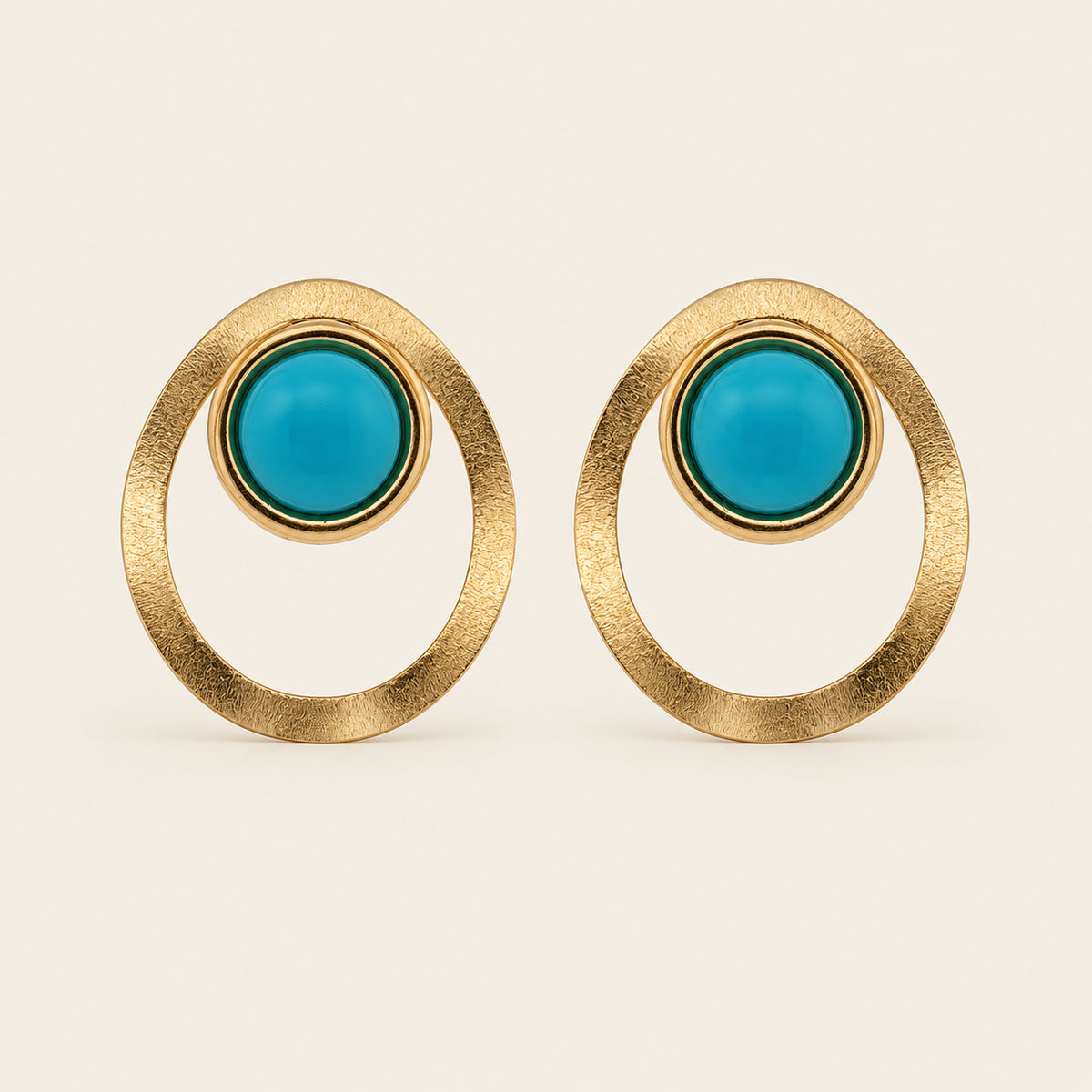 Aretes de Aro Oval de Oro Laminado con Piedra Turquesa