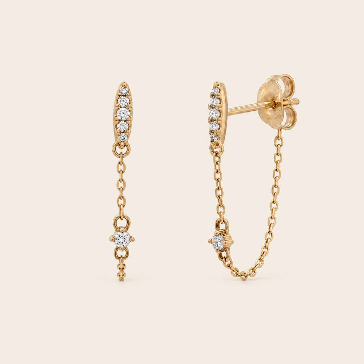 Iris – Aretes Stud de Oro Amarillo 14k con Diamante