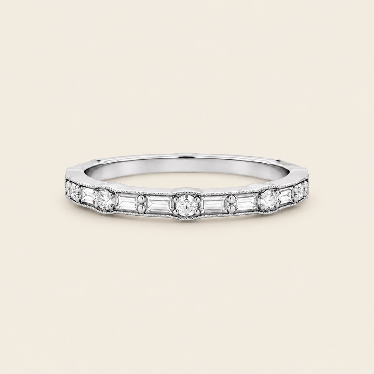 Alianza / Churumbela Vintage de Oro Blanco 14k con Diamante Baguette