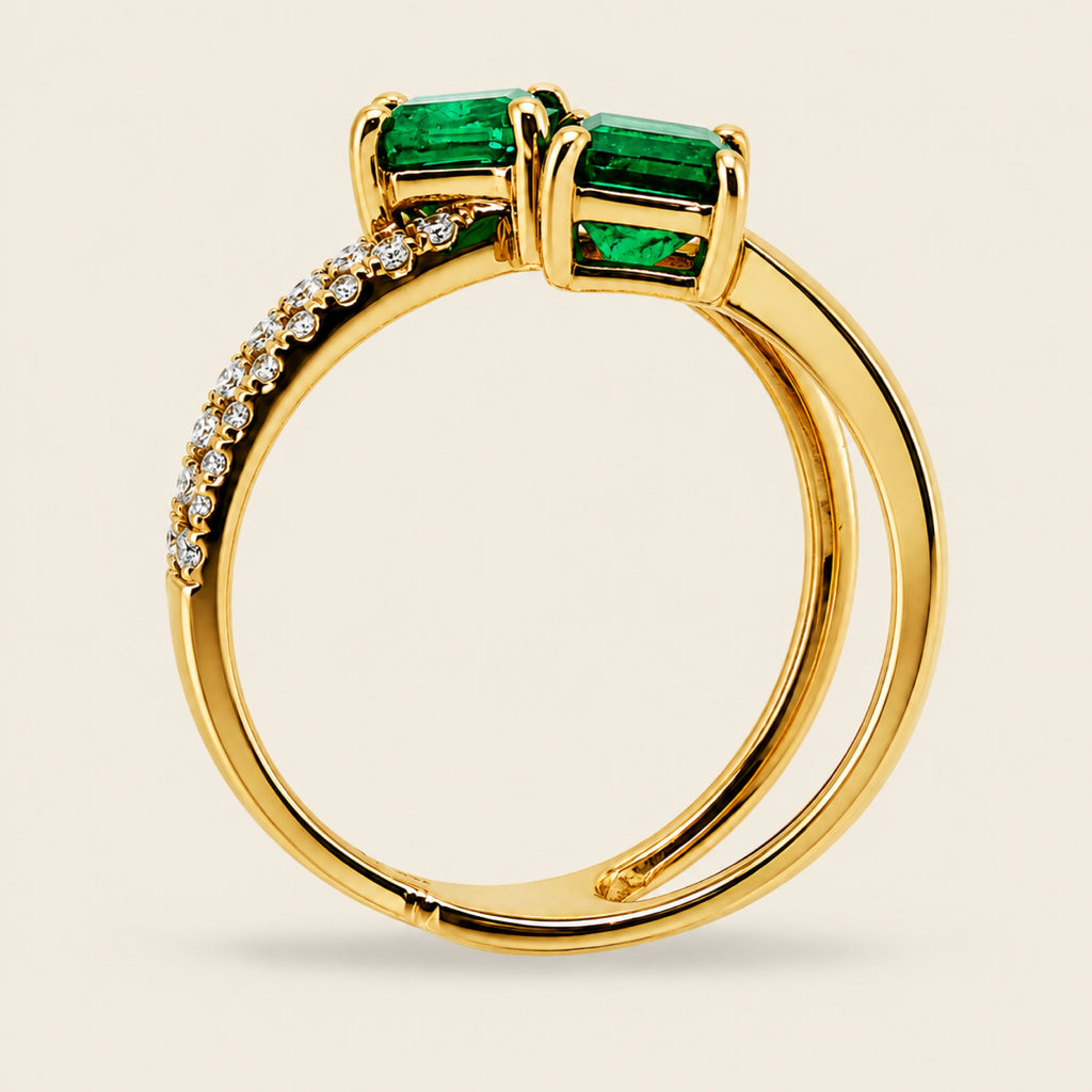 Florencia – Anillo Doble Piedra de Oro Amarillo 14k con Esmeraldas