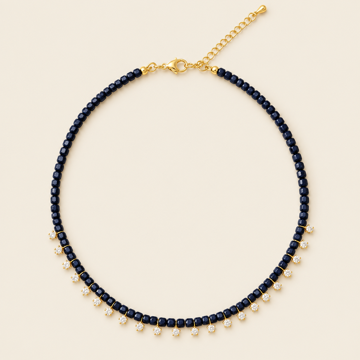 Estrellas – Collar Dorado con Goldstone Azul y Dijes de Estrella