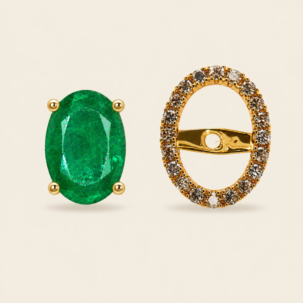 Broqueles de Oro Amarillo 18k con Esmeralda Ovalada y Chaqueta de Diamantes Removible