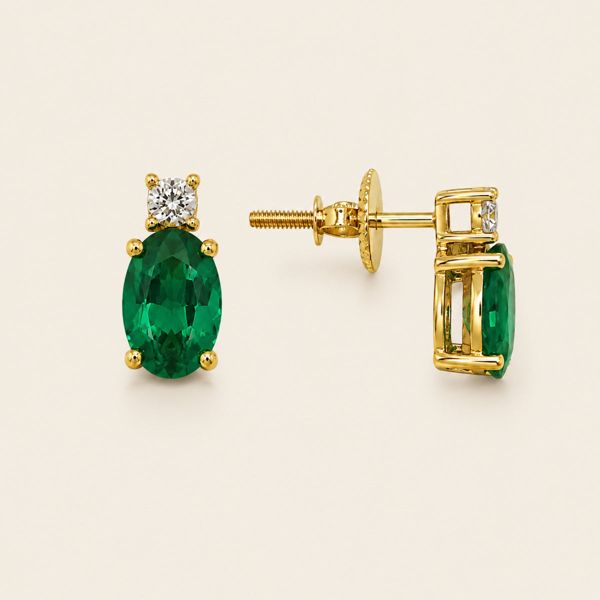 Aretes de Oro Amarillo 14k con Esmeralda Ovalada y Diamante