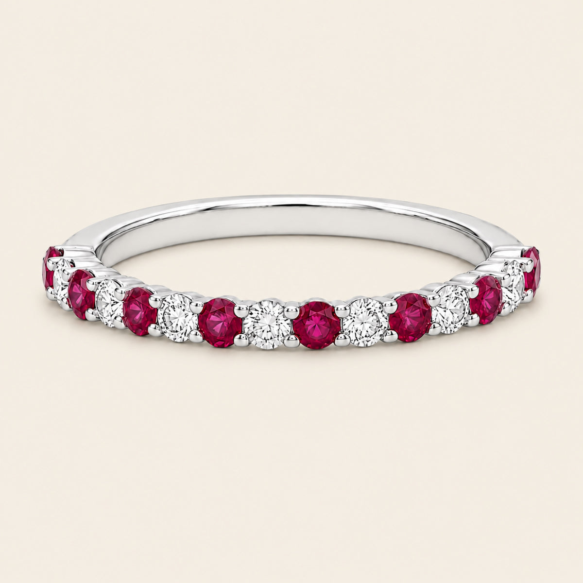Selena – Churumbela Eternity de Oro Blanco 14k con Rubí y Diamante