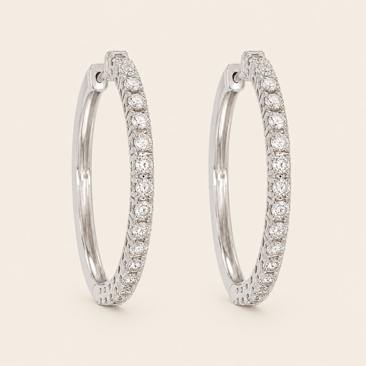 Nadia – Arracadas de Oro Blanco 14k con Diamante