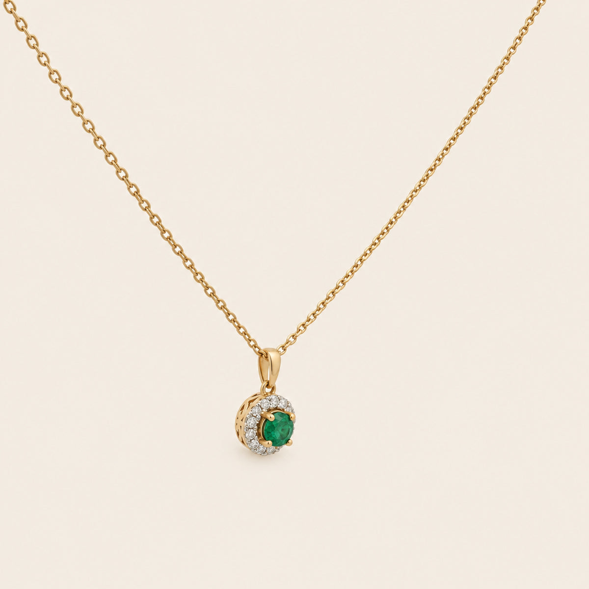 Dije de Oro 14k con Piedra Redonda y Halo de Diamantes